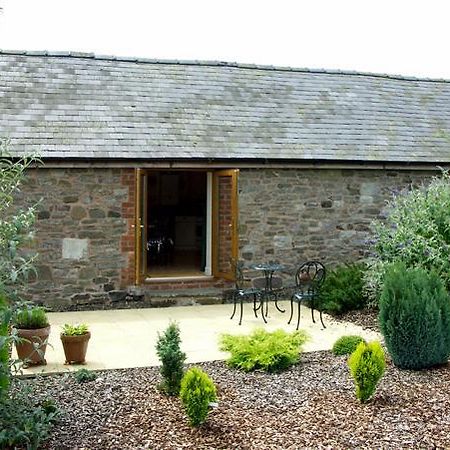 The Byre Villa Bishop's Castle Luaran gambar